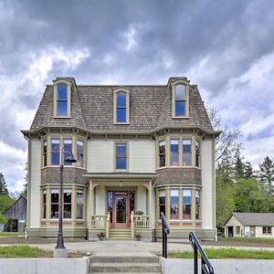 Historic, Victorian Villa With Park On-Site Quilcene Exterior photo