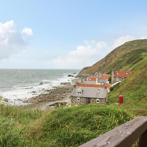 49 Crovie Village Gardenstown Exterior photo