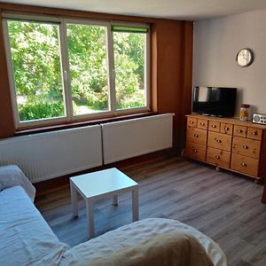Ferienwohnung Baunatal - Ruhiges Apartment Am Ende Einer Sackgasse Exterior photo