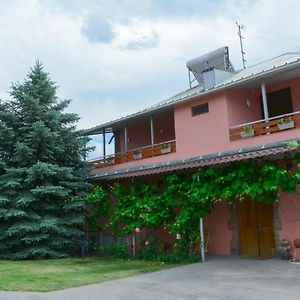 Old Bridge B&B Yeghegnadzor Exterior photo