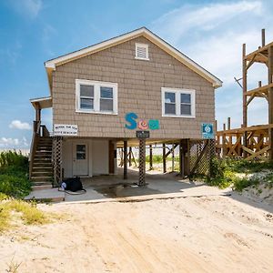 Beside The Sea By Oak Island Accommodations Exterior photo