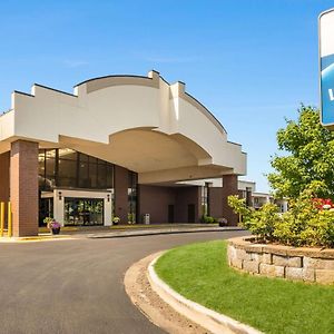 Best Western Hospitality Hotel & Suites Cascade Exterior photo