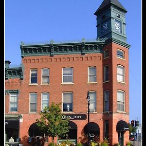 The Clinton Inn Exterior photo