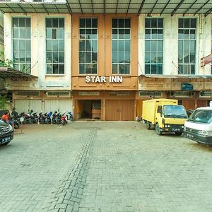 Star Inn Medan Exterior photo