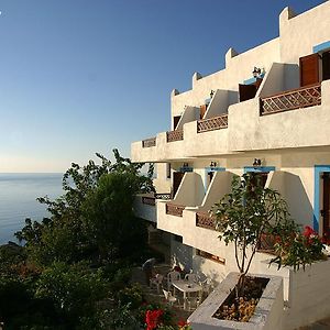 Albatros Hotel Karpathos Town  Exterior photo