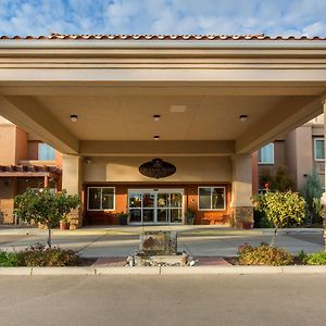 The Oaks Hotel & Suites Paso Robles Exterior photo