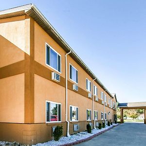 Quality Inn Seaman Exterior photo