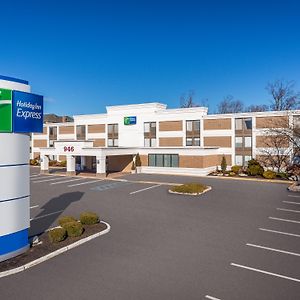 Holiday Inn Express Ramsey Mahwah, An Ihg Hotel Exterior photo