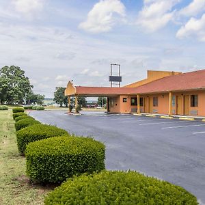 Econolodge Cornersville Exterior photo