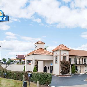 Days Inn By Wyndham Lexington Southeast Exterior photo