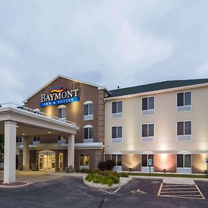 Baymont By Wyndham Waterford/Burlington Wi Hotel Exterior photo