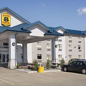 Super 8 By Wyndham Fort Saskatchewan Exterior photo