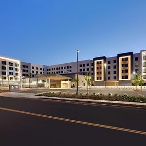 Hampton Inn By Hilton Irvine Spectrum Lake Forest Exterior photo