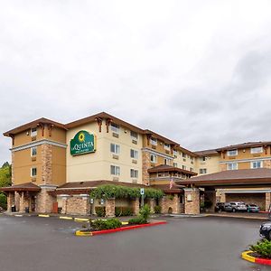 La Quinta By Wyndham Vancouver Exterior photo