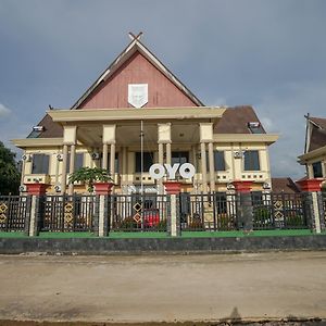 Oyo 346 Guest House Dempo Jakabaring Palembang Exterior photo