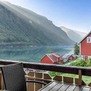 Cabin Alongside The Beautiful Fjaerlandsfjord Villa Exterior photo