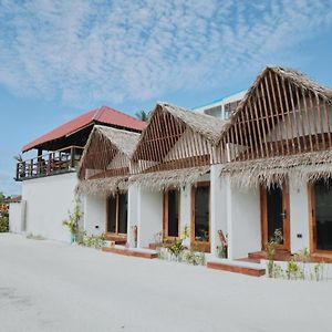 Club Kaafu Maldives Hotel Dhiffushi Exterior photo
