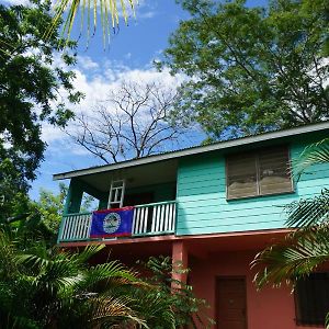 Mana Kai Camping & Cabins Hotel San Ignacio Exterior photo