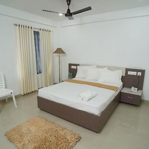 Sn Rooms Perumpavur Exterior photo