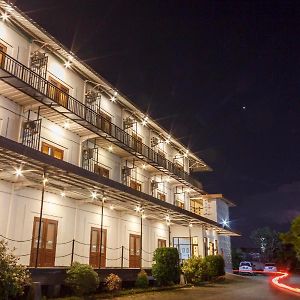 Wisma Amandari Hotel Bandar Lampung Exterior photo