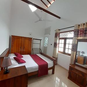 Jasmine Apartments Negombo Exterior photo