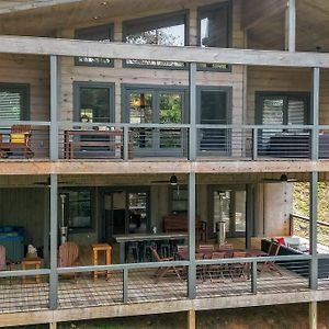 New Modern Cabin! 2 Large Decks, Hot Tub, Sleeps 8 Villa Ellijay Exterior photo