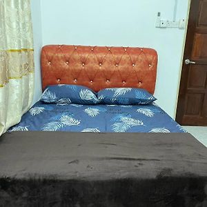 Roomstay Budget Kuala Terengganu Desa Chendering Private Bathroom Exterior photo