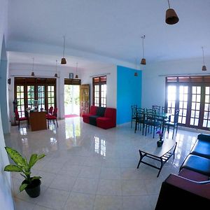 Blue Waves Madiha Bed & Breakfast Matara Exterior photo