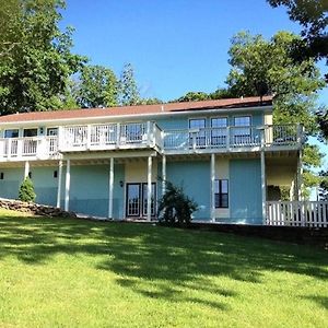 Majestic Mountain Villa Eureka Springs Exterior photo