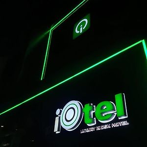 Iotel Luxury Kiosk Hotel Angeles Exterior photo