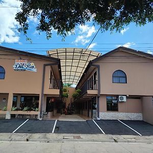 Hotel Del Rio Liberia Exterior photo