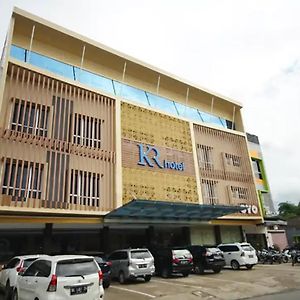 Twospaces Living At Kr Hotel Palembang Exterior photo
