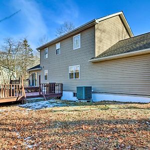 Spacious East Stroudsburg House Game Room And Yard! Exterior photo