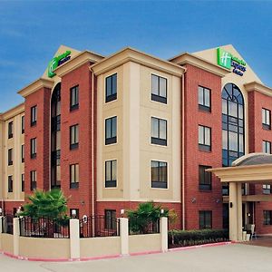 Holiday Inn Express & Suites La Porte, An Ihg Hotel Exterior photo