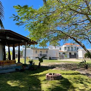 Casitas At Flambohio Beach Camp Sabana Exterior photo