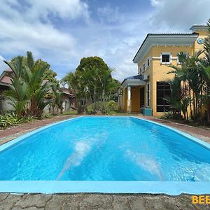 Afamosa Villa With Private Pool By Beestay Alor Gajah Exterior photo