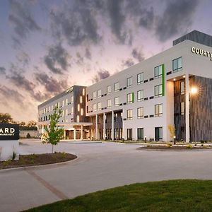 Courtyard Ames Hotel Exterior photo