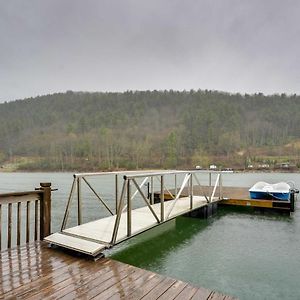 Lakefront Butler Home With Hot Tub, Fire Pit And Dock Exterior photo