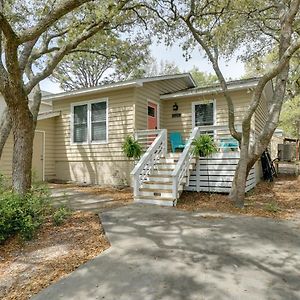 Oak Island Vacation Rental Less Than 1 Mi To Beach! Exterior photo