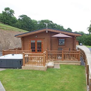 Kingsford Farm Lodges Whitestone Exterior photo