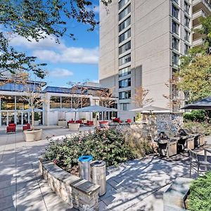 Charming Condo In Crystal City With Amazing Amenities Arlington Exterior photo