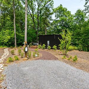 Modern Riverside Cabin W Hot Tub Fire Pit Kayaks Rileyville Exterior photo