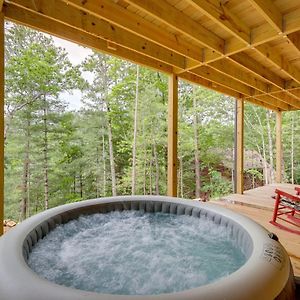 Bright Ellijay Cabin With Decks And Hot Tub! Villa Exterior photo