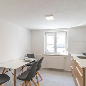 Unique: Modernes 2 Zi. Apartment In Der Nahe Von Mercedes Mit Netflix Boeblingen Exterior photo