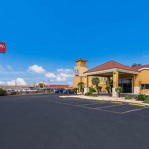 Surestay Plus Hotel By Best Western San Antonio North Exterior photo