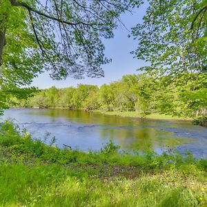 Riverfront Nature Getaway Near Downtown Pine City! Exterior photo