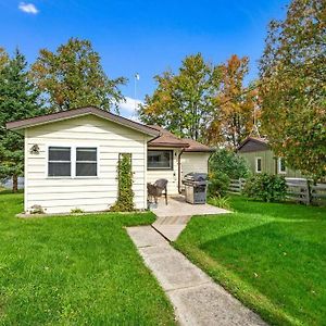 Cozy Waterfront Cottage, Wifi-Netflix-Dog Friendly Lanark Exterior photo