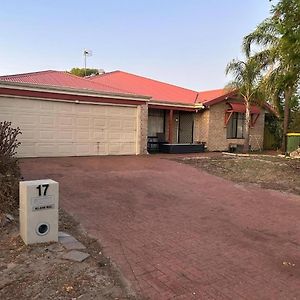 Nice House In Canning Vale Perth Exterior photo