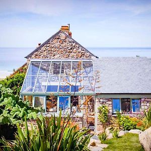 Castaways, Cottage With Sea Views, Lush Gardens & Patio By The Beach Sennen Exterior photo