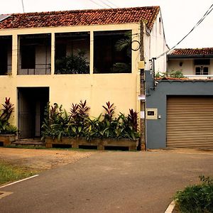 Villa Inavni Talawatugoda Exterior photo